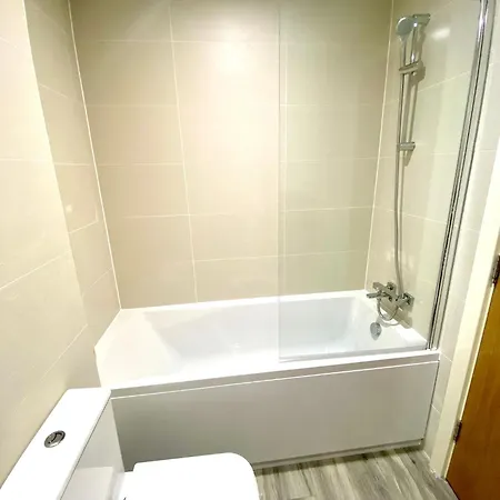 Cozy Two Bed With Juliet Balcony And Free Secure Parking * Manchester