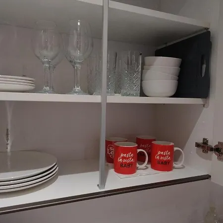 Bee Halo - Work N Relax 500Mbps Wifi, Netflix, City Centre, Paid Private Parking , Balcony And Memory Foam Beds Appartement