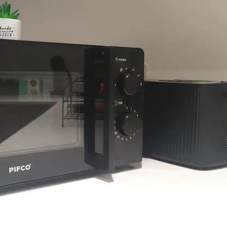 Bee Cosy - Near Train Stations And Shopping Centre With Paid Private Parking, 500mbps Internet And Netflix Appartement Manchester