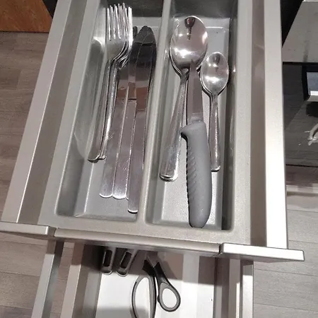 Bee Cosy - Near Train Stations And Shopping Centre With Paid Private Parking, 500mbps Internet And Netflix Lejlighed Manchester