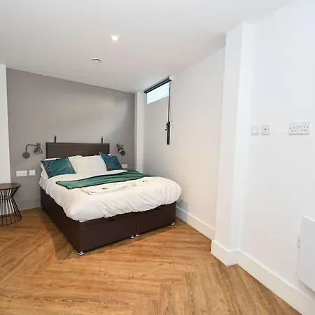 Lovely 3bed Flat In W Security Apartament *