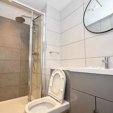 Apartman Lovely 3bed Flat In W Security