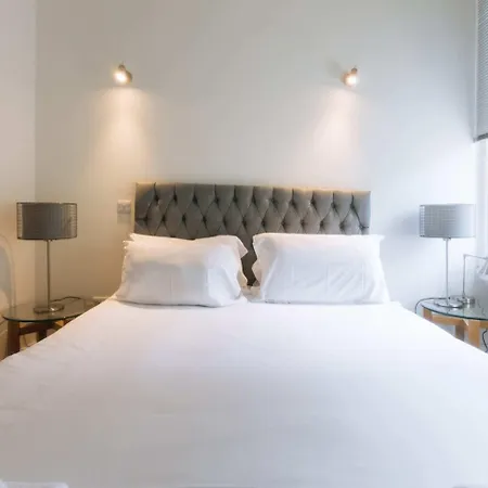 Gorgeous & Centrally Located 2bd Flat Manchester!
