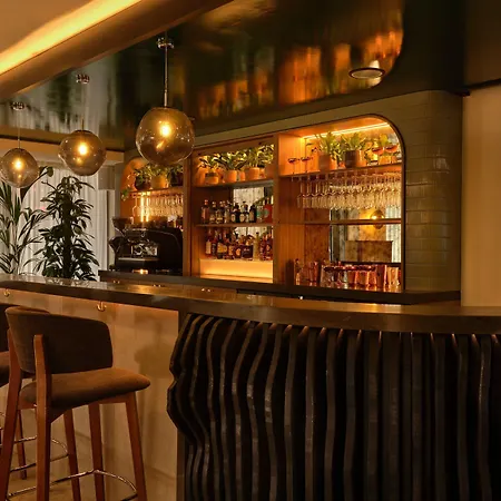 The Reach At Piccadilly, Manchester, A Tribute Portfolio 4*