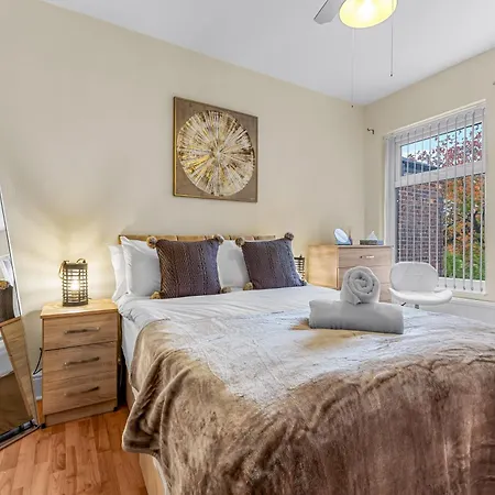 Semesterbostad Seymour Escape Spacious 4br For 8