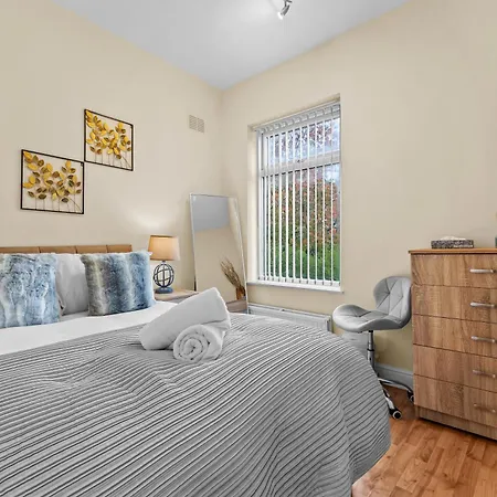 Seymour Escape Spacious 4br For 8