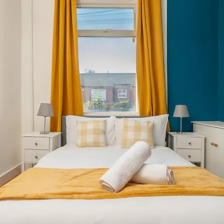 Exotic 4bd - Etihad, Coop Arena - Outdoor Dinning Manchester