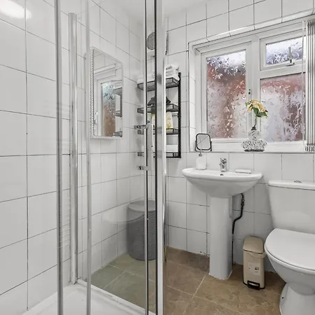 Seymour Escape Spacious 4br For 8 Hébergement de vacances *