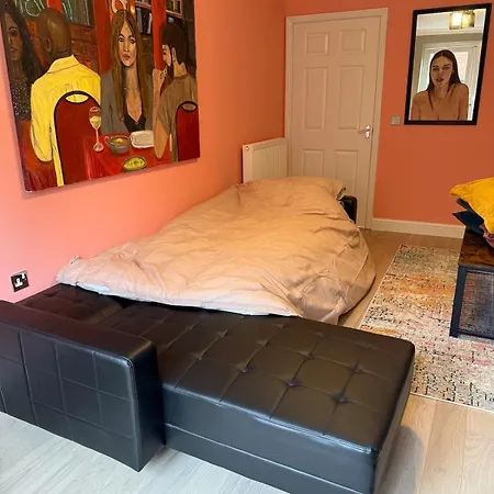 Stunning House In Chorlton