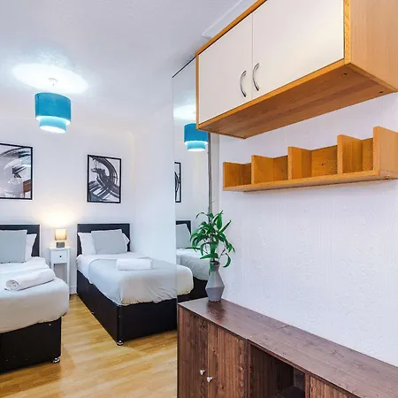 度假居 Luxury 5br Near Airport Wifi 曼彻斯特
