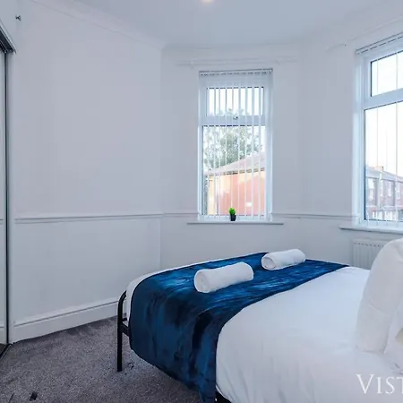 度假居 3br, Pool Table, Dart Board By Vista Short Lets *