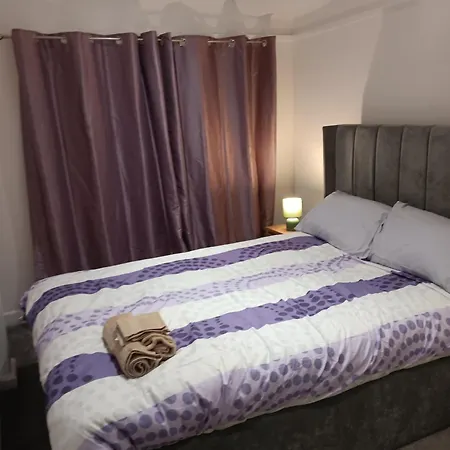 High Class 30 Kwatera prywatna Manchester