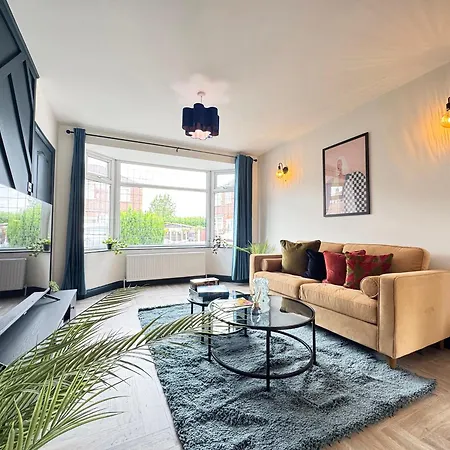 Family & Pet-friendly 5pp, Parking, 20 Min To فيلة مانشستر