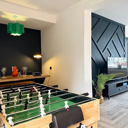 Villa Family & Pet-friendly 5pp, Parking, 20 Min To Manchester