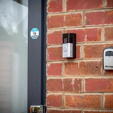 Дом отдыха 3 Bedroom House 4 Beds Free Parking 2sd *