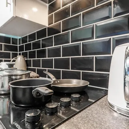 Spacious 3br - Pool Table - Games - Sleeps 9 Dom wakacyjny *