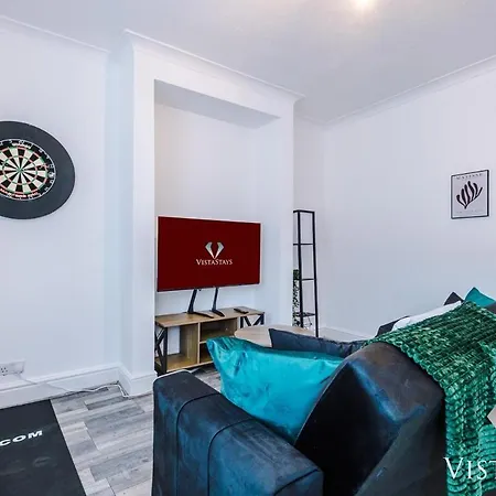 度假居 3br, Pool Table, Dart Board By Vista Short Lets *