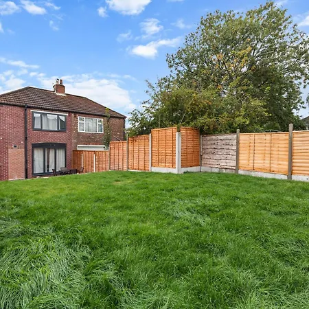 Prázdninový dům 3 Bedroom House 4 Beds Free Parking 2sd