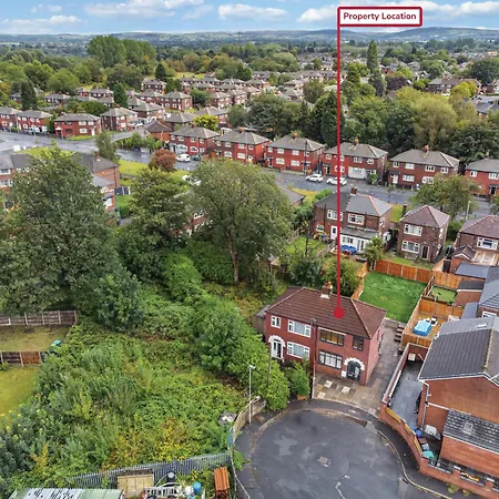 3 Bedroom House 4 Beds Free Parking 2sd