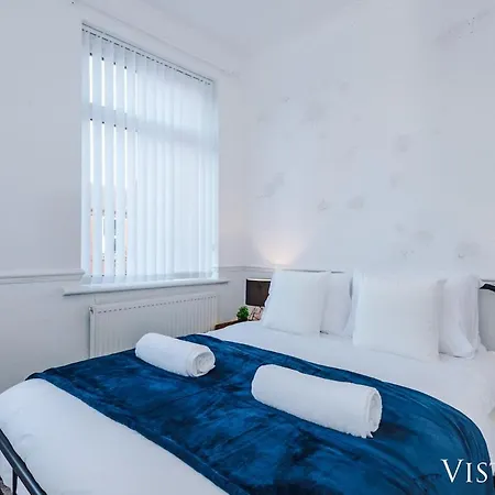 3br, Pool Table, Dart Board By Vista Short Lets