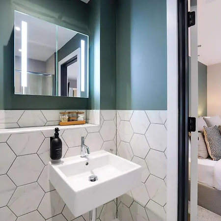 Eden At The Heim Manchester