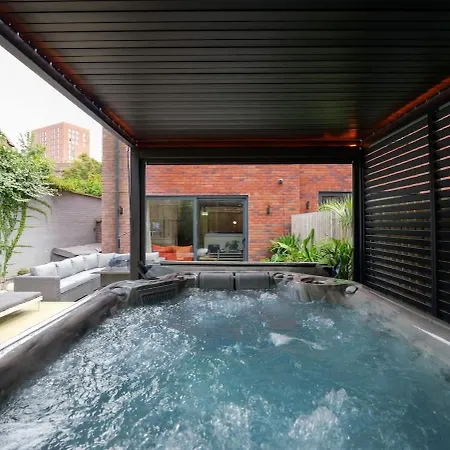 Eden At The Heim Manchester