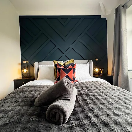 Family & Pet-friendly 5pp, Parking, 20 Min To Mánchester