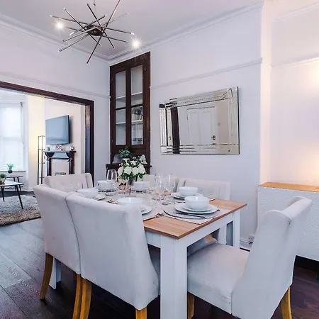 別荘 Oldtrafford - Sleeps 6 - Free Parking - Free Wifi *