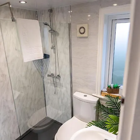 Cosy Manchester 3-Bed House With Parking Sleeps 5 Feriehus Manchester