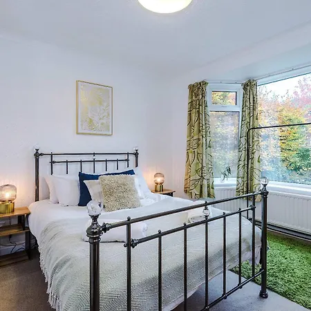 Luxury 5br Near Airport Wifi 度假居 曼彻斯特