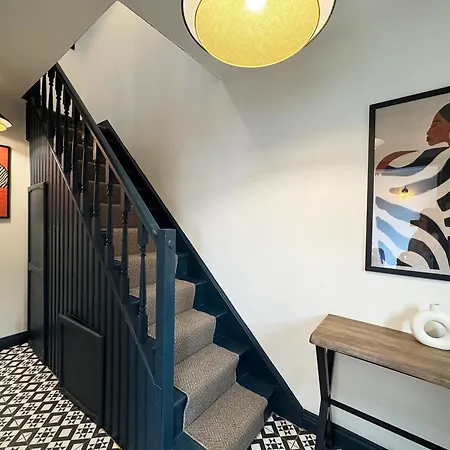 Villa Family & Pet-friendly 5pp, Parking, 20 Min To Mánchester