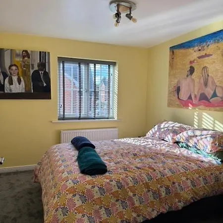 Сasa de vacaciones Stunning House In Chorlton *