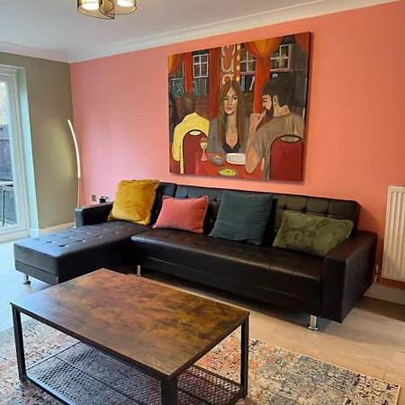 Сasa de vacaciones Stunning House In Chorlton *