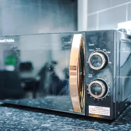 4-bed House Near Centre Holiday home Manchester