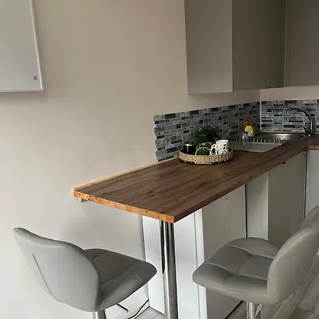 Cosy - 15 Mins Drive To Appartement Manchester