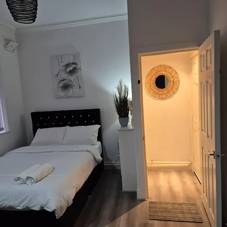 Majesty * Manchester