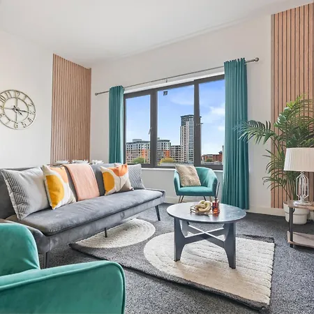 Apartment Modern 2br Apartment, Sleeps 5 Guests, Free Wi-fi, Free Parking