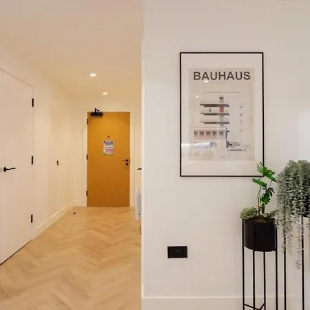 Urbano At The Heim Apartment Manchester