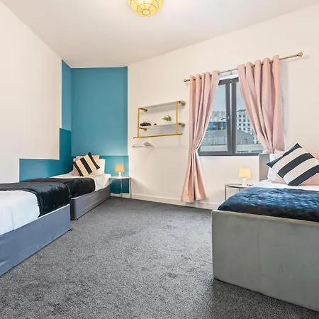 Apartment Modern 2br Apartment, Sleeps 5 Guests, Free Wi-fi, Free Parking Manchester