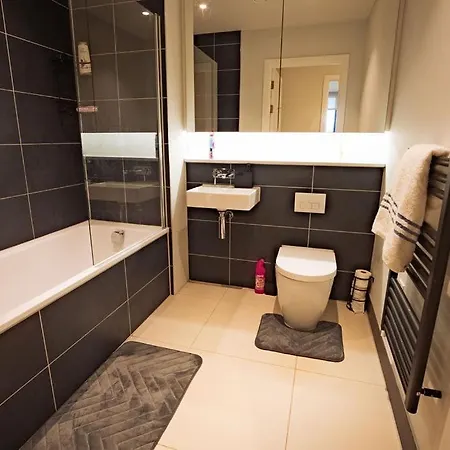 Apartamento Luxury Sky 2 Bedroom 2 Bathroom Centre *