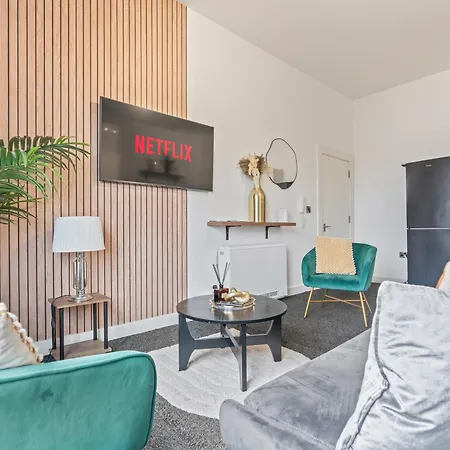 Modern 2br Apartment, Sleeps 5 Guests, Free Wi-fi, Free Parking マンチェスター