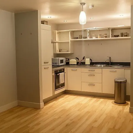 - Sleeps 2 - Parking - Station Close Lejlighed *