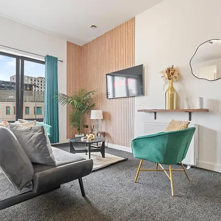 Modern 2br Apartment, Sleeps 5 Guests, Free Wi-fi, Free Parking マンチェスター