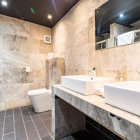 The Gallery On Swan Street