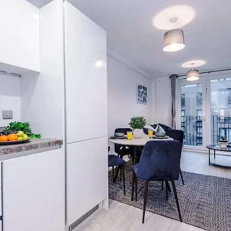 Centre, Salford, 1 Bed