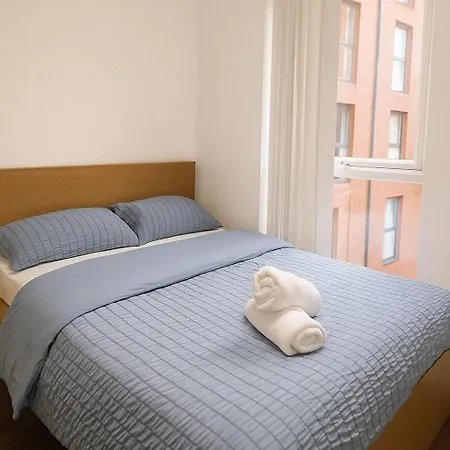 Apartmán Contemporary 2 Bedroom Flat With Great Location In Salford Manchester