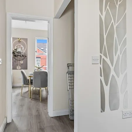 Moxley Residence-2-bed For Business & Leisure *