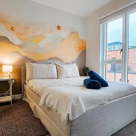 Sleek 4br Townhouse Rooftop Hot Tub Prime Location Daire Manchester