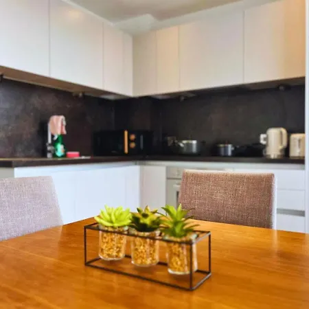 Joyful Group - Deansgate 2br Chic Gardens