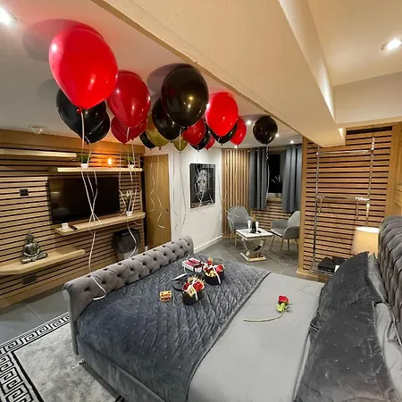 Hendham House - Near Etihad Stadium, Coop Live Arena, Ao Arena, Piccadilly Train Station & Centre Manchester